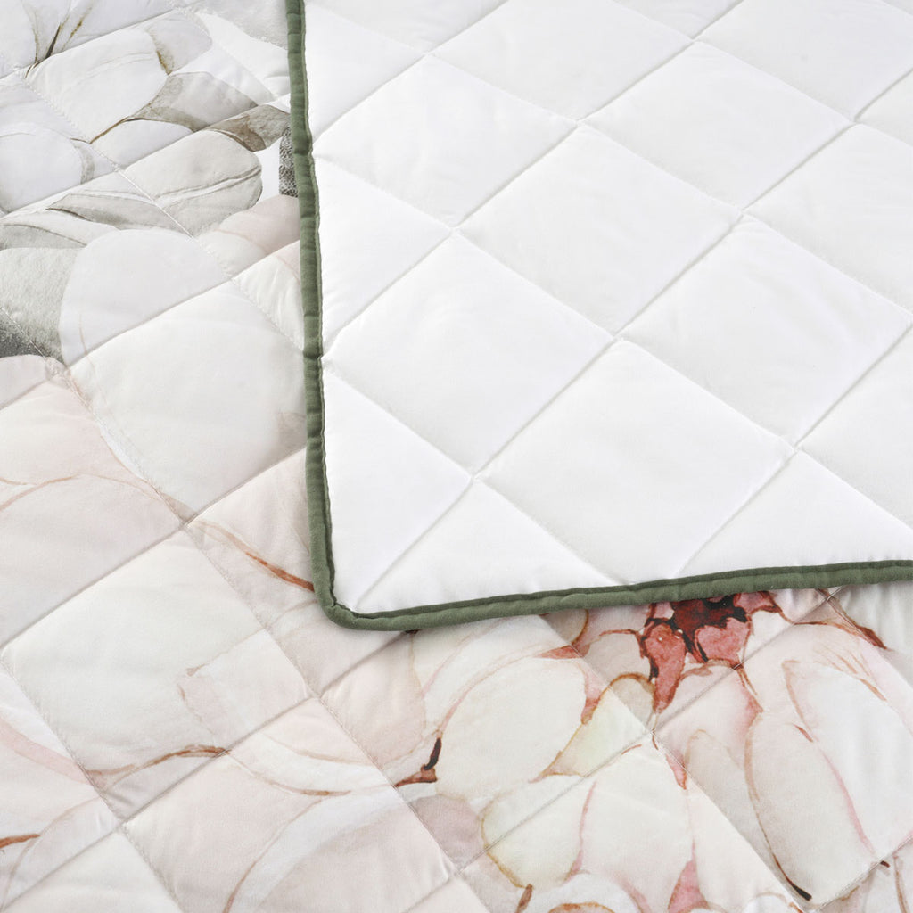Bianca Giselle White Polyester Printed Floral Coverlet Set Single/Double