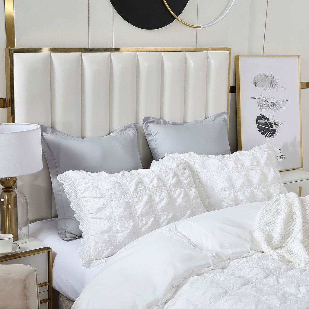 Ruffles Textured Jacquard King Size white Duvet Quilt Cover Set