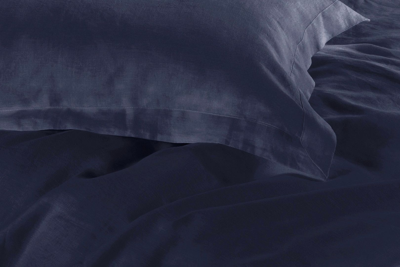 1000TC Tailored Queen Size Quilt/Duvet Cover Set - Midnight Blue