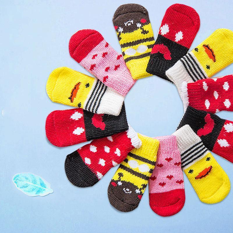 Dog Socks Non-Slip Grip Slip Anti-Slip - Puppy Cat Pet Shoes Slippers M Size - Red bear