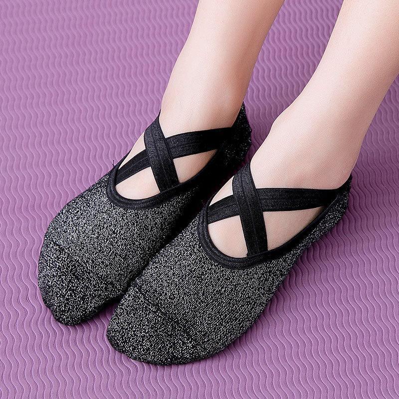 Yoga Socks Non Slip Pilates Ballet Grip Socks for Women Gym Fitness - Black