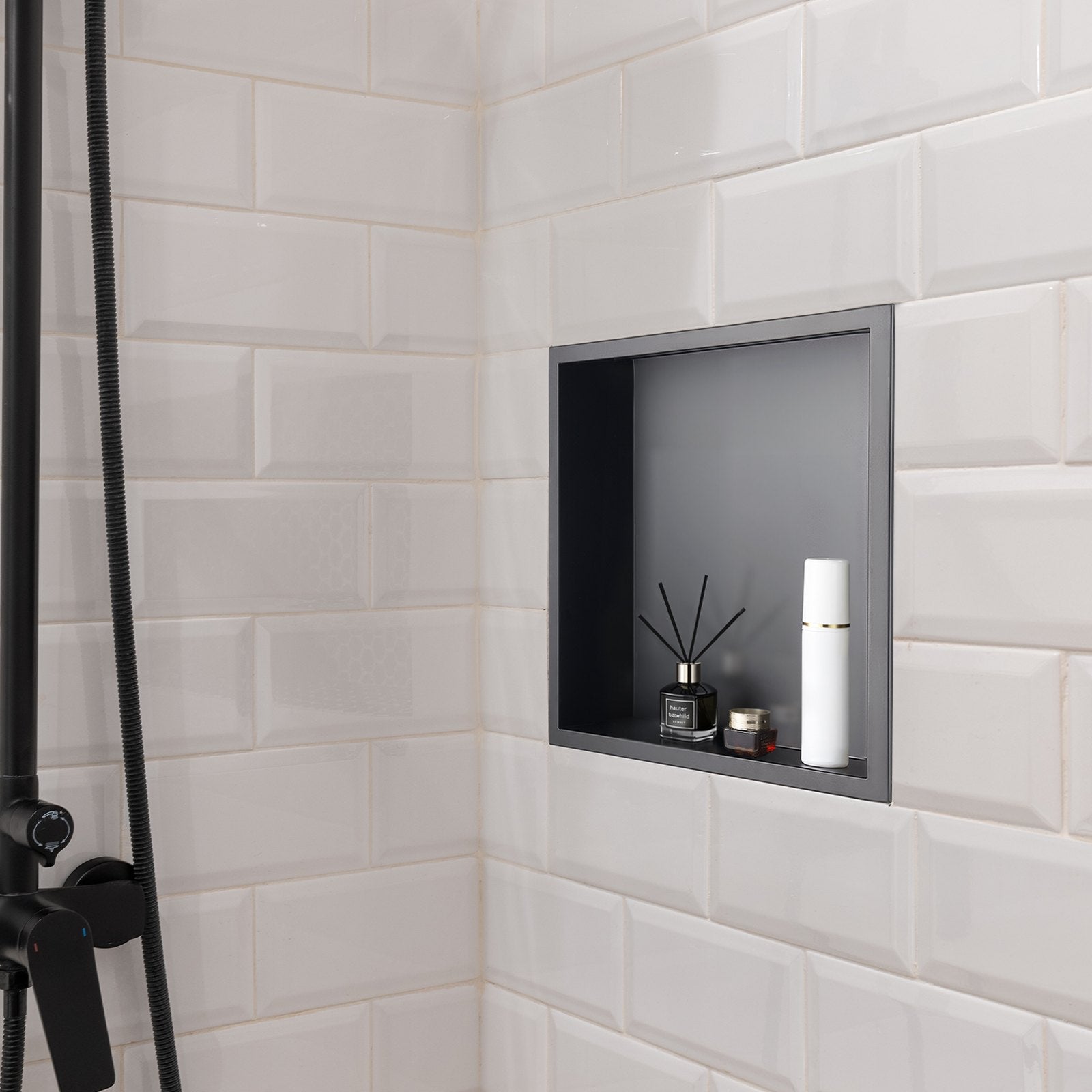 VEVOR Shower Niche, 33.0 x 33.0 x 10.2 cm Recessed Wall Niche, Heavy-duty Stainless Steel Modern Soap & Shampoo Storage Organizer, Sealed Waterproof, Durable & Easy to Install, Black for Bathroom