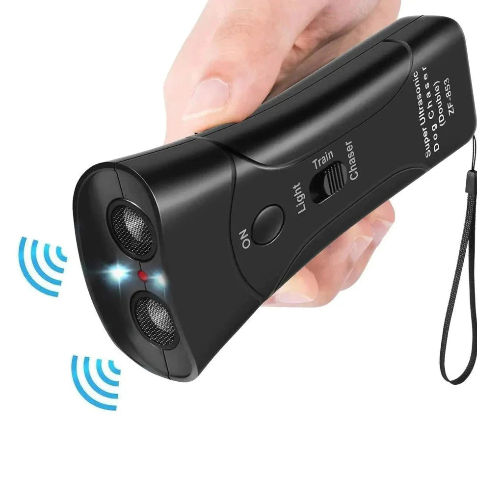 Durable Effective Safe Deterrents Chaser Pet Training Device With LED Flashlight Dog Bark Control Handheld Repeller Device