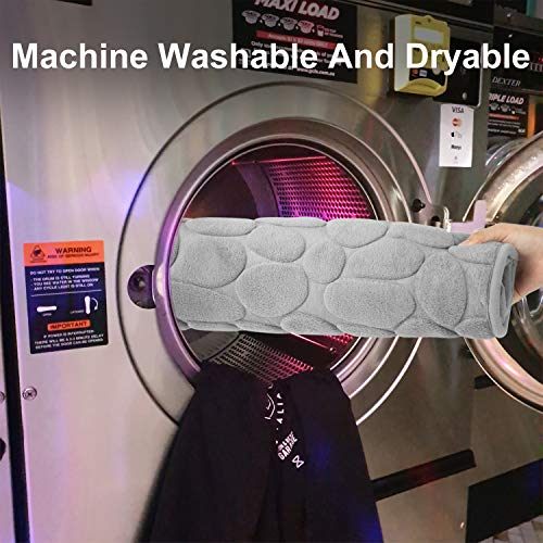 Water Absorbent & Non-Slip Bathroom Floor Mat
