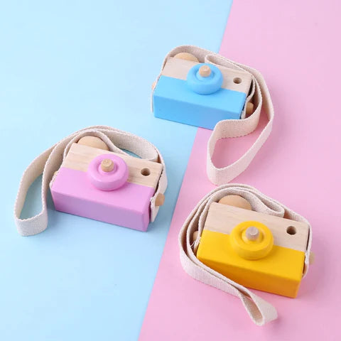 Mini Hanging Wooden Camera Toy for Kids