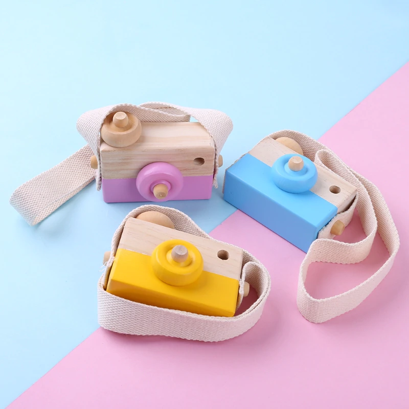 Mini Hanging Wooden Camera Toy for Kids