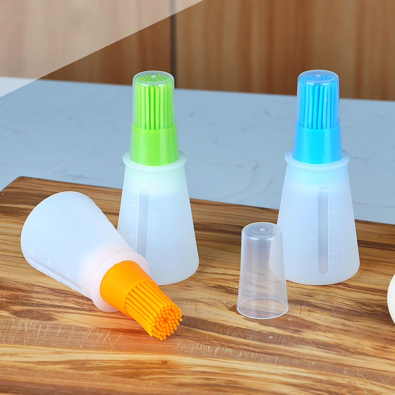 Portable Silicone Oil Bottle with Brush