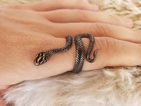 Adjustable Snake Fashion Ring for Men and Women